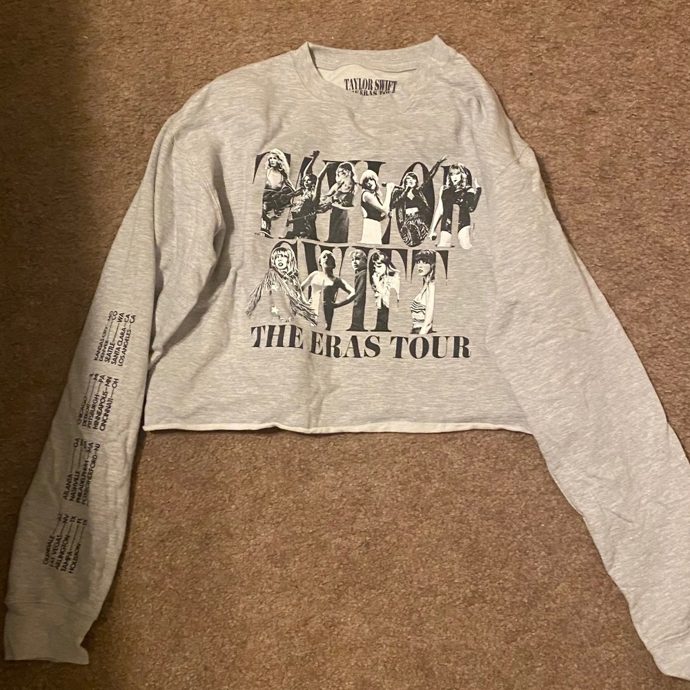 TAYLOR SWIFT | THE ERAS TOUR CREWNECK | XXL | GRAY | CROPPED
